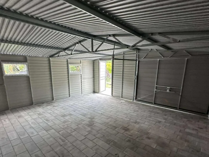 Garaż blaszany drewnopodobny 6x6m Orzech / Grafit | Strefa Warsztatowa z 2 Oknami | Profil