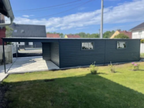 Garaż blaszany z wiatą