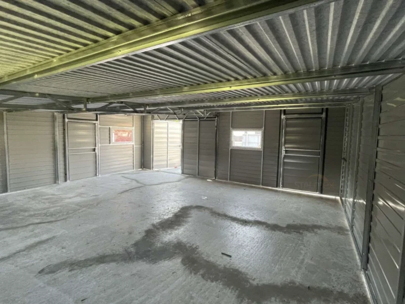 Garaż blaszany z wiatą 9,5x6m Grafit BTX 7016 | Garaż 6,5 m + Wiata 3m | 4 Duże Okna | Profil