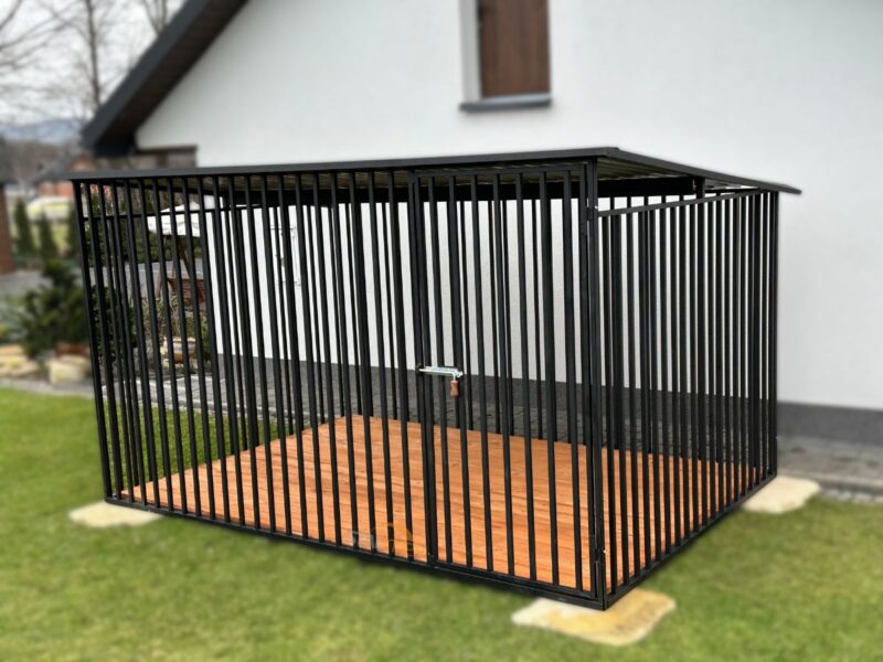 Kojec dla psa czarne profile pionowe KC9 1 Kojec dla psa 3x2