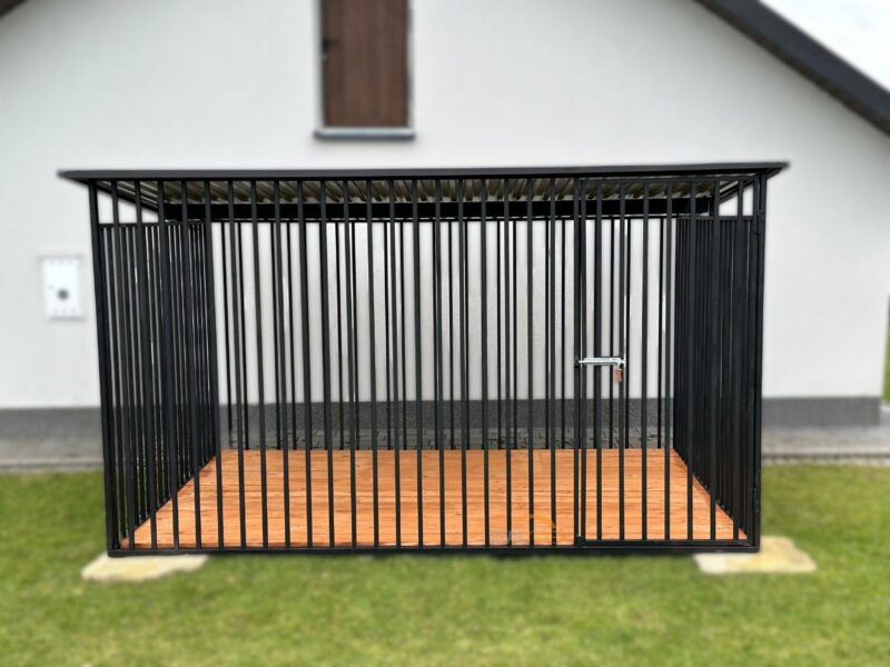 Kojec dla psa czarne profile pionowe KC9 2 Kojec dla psa 3x2