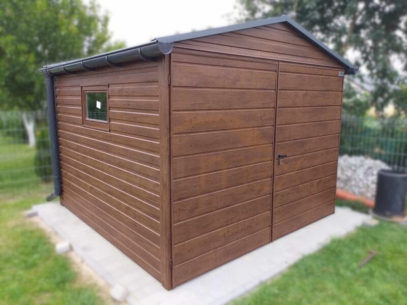 Domek ogrodowy 3x3 m Orzech | Przód Brama 3m | Dach Dwuspadowy | Profil