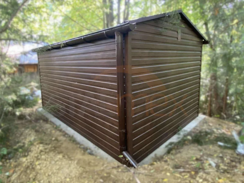 Domek narzędziowy 3x4 m drewnopodobny Orzech | Rynny | Profil