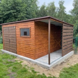 Nowoczesny Domek ogrodowy z Wiatą 5×3,5 m Złoty Dąb / Orzech | Lamele | Okno | Profil