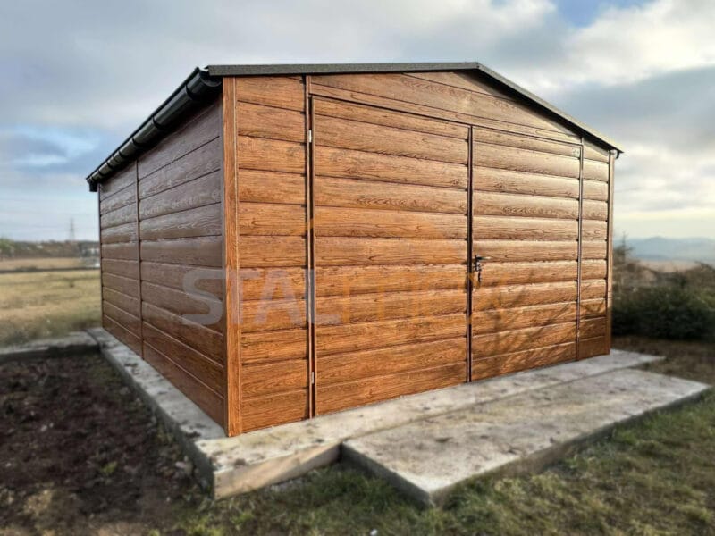 GD139_1 Garaż blaszany drewnopodobny 4x5m Złoty Dąb | Poziomy Panel | Rynny | Profil